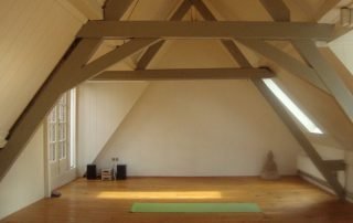 Oefenruimtevooryoga.nl in Haarlem Critical Alignment Yoga